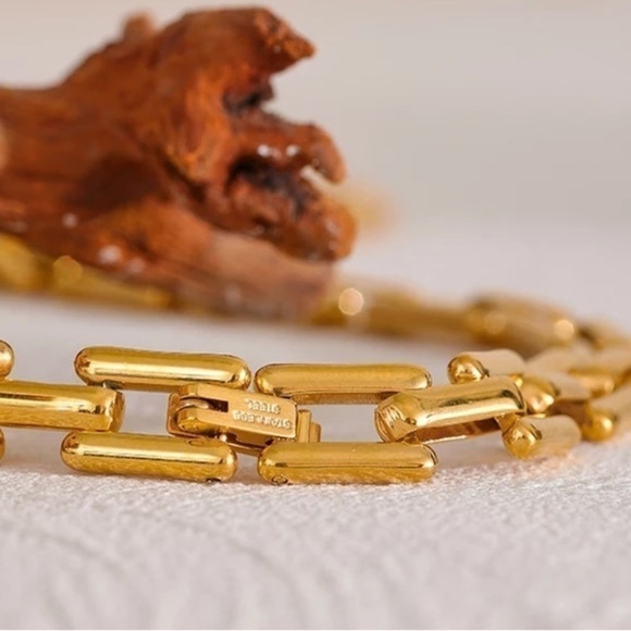 New 18k gold plated square cuban link chain bracelet - Picture 2 of 12